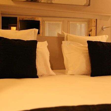 Loge Saint Jean Lejlighed Lyon Værelse billede